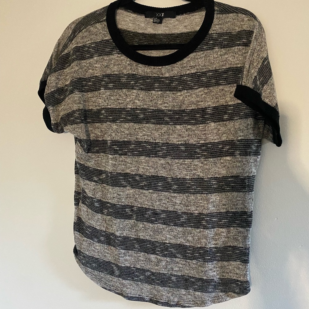#43 Forever 21 short sleeve sweater